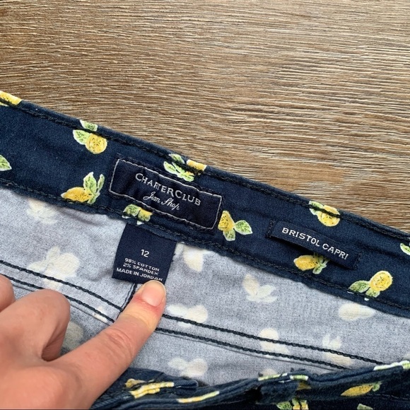 Charter Club When Life Gives you Lemons Printed Capri Crop Jeans 12 - Picture 4 of 6